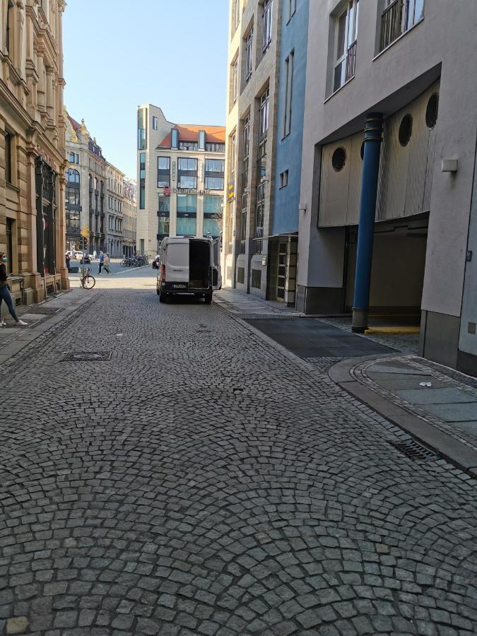 Suiteable Living - modern, zentral, Balkon, Netflix Leipzig Buitenkant foto